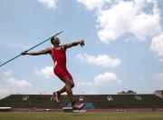 开云体育官方网站-赛道上的逆袭，红牛二队鏖战雷诺，汉密尔顿惊艳四座