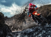 开云官方app入口-文班亚马的完美交响，马刺对阵爵士的青春风暴